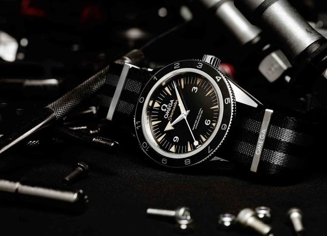 Omega 233.32.41.21.01.001 Seamaster 300 Co-Axial 41 mm - фото 3